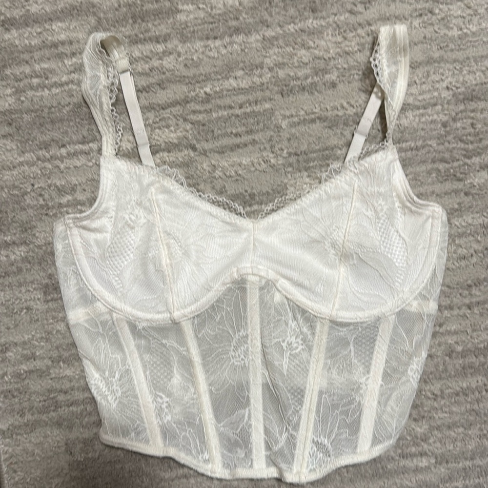 White lace going out bustier